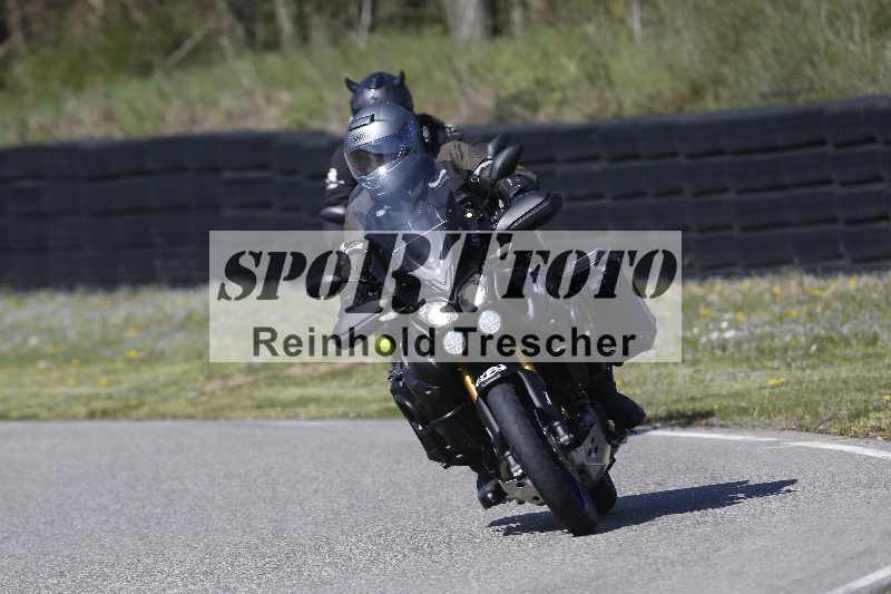 /01 02.04.2026 MAZ ADR/Gruppe gelb Gruppe gruen/82